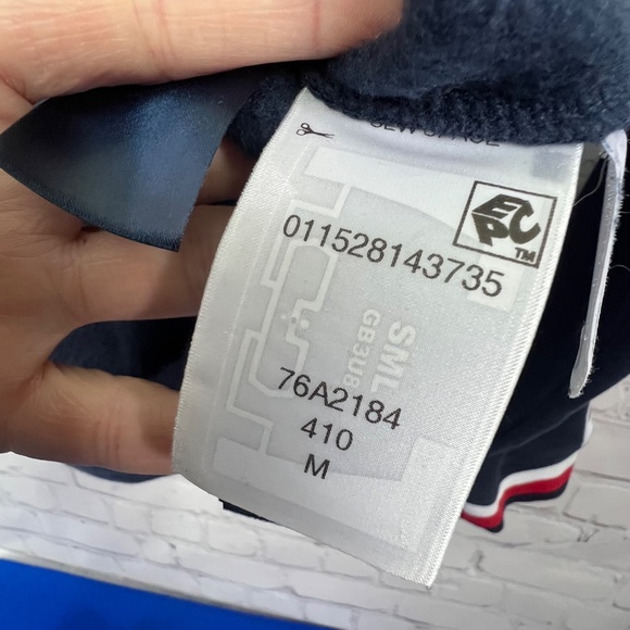 |•TOMMY HILFIGER•| Navy Signature Sleeve Hooded Sweatshirt / Hoodie Size Medium - Picture 7 of 8